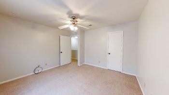 1326 Airline property image